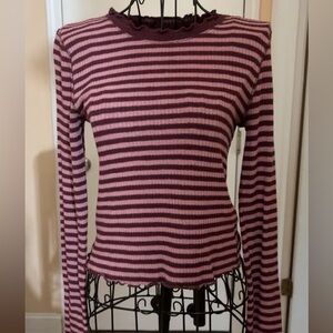 Abercrombie and Fitch W S long sleeve